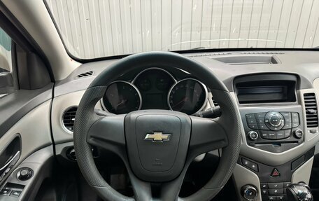 Chevrolet Cruze II, 2010 год, 699 000 рублей, 8 фотография