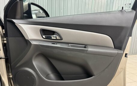 Chevrolet Cruze II, 2010 год, 699 000 рублей, 15 фотография