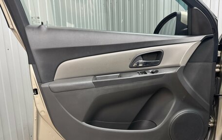 Chevrolet Cruze II, 2010 год, 699 000 рублей, 13 фотография