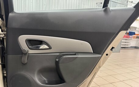 Chevrolet Cruze II, 2010 год, 699 000 рублей, 16 фотография