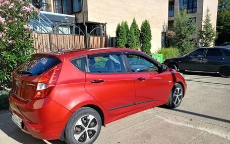 Hyundai Solaris II рестайлинг, 2013 год, 870 000 рублей, 2 фотография