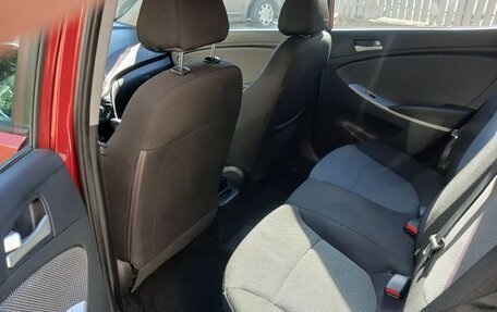 Hyundai Solaris II рестайлинг, 2013 год, 870 000 рублей, 9 фотография
