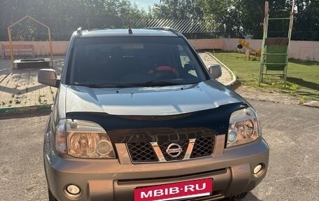 Nissan X-Trail, 2004 год, 800 000 рублей, 2 фотография