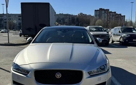 Jaguar XE I рестайлинг, 2015 год, 1 100 000 рублей, 1 фотография