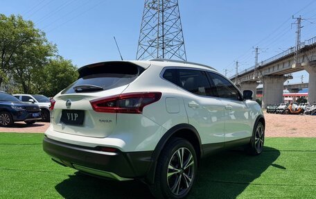 Nissan Qashqai, 2023 год, 1 800 000 рублей, 3 фотография