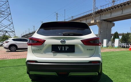 Nissan Qashqai, 2023 год, 1 800 000 рублей, 4 фотография