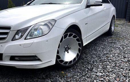 Mercedes-Benz E-Класс, 2011 год, 1 590 000 рублей, 5 фотография