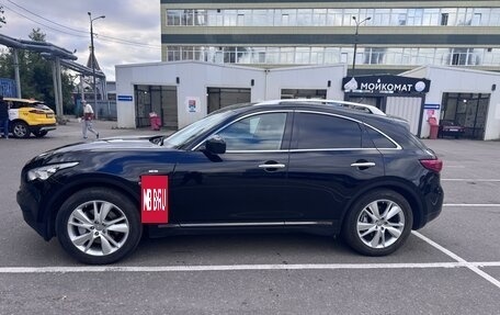 Infiniti QX70, 2017 год, 2 350 000 рублей, 6 фотография