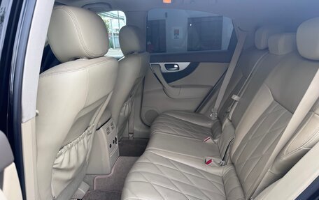 Infiniti QX70, 2017 год, 2 350 000 рублей, 14 фотография