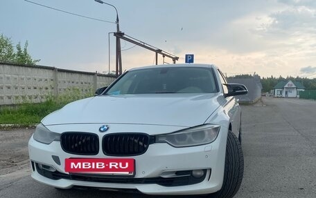 BMW 3 серия, 2011 год, 1 250 000 рублей, 3 фотография