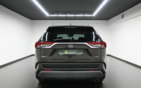 Toyota RAV4, 2020 год, 3 245 000 рублей, 4 фотография