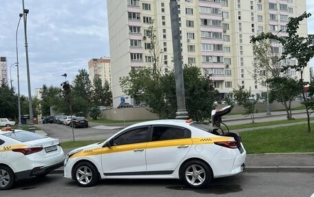 KIA Rio IV, 2021 год, 1 050 000 рублей, 4 фотография