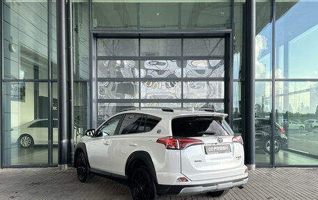 Toyota RAV4, 2018 год, 2 515 000 рублей, 2 фотография