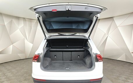 Volkswagen Tiguan II, 2020 год, 2 155 000 рублей, 12 фотография