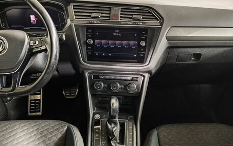 Volkswagen Tiguan II, 2020 год, 2 155 000 рублей, 15 фотография