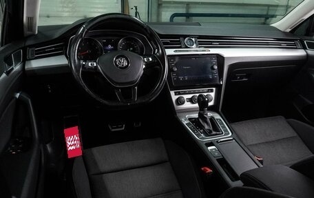 Volkswagen Passat B8 рестайлинг, 2017 год, 1 698 000 рублей, 6 фотография