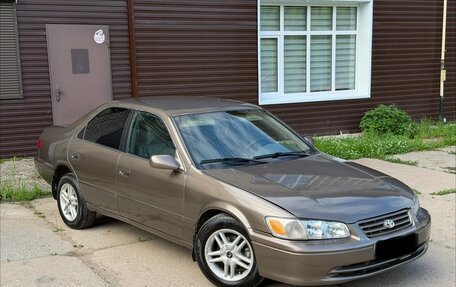 Toyota Camry, 1999 год, 385 000 рублей, 2 фотография
