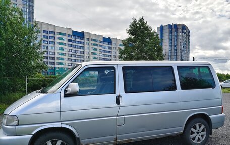 Volkswagen Multivan T4, 2002 год, 1 150 000 рублей, 2 фотография