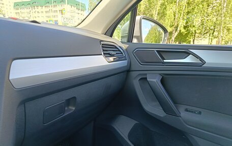 Volkswagen Tiguan II, 2018 год, 2 850 000 рублей, 9 фотография