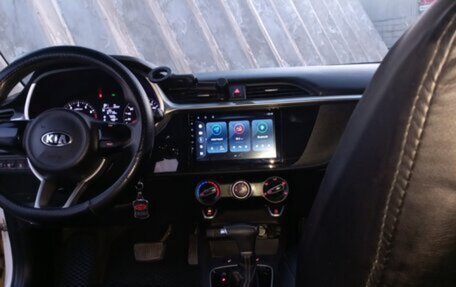KIA Rio IV, 2021 год, 950 000 рублей, 10 фотография