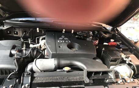 Mitsubishi Pajero IV, 2007 год, 1 500 000 рублей, 16 фотография