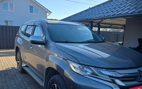 Mitsubishi Pajero Sport III рестайлинг, 2018 год, 2 450 000 рублей, 2 фотография