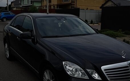 Mercedes-Benz E-Класс, 2010 год, 1 550 000 рублей, 2 фотография