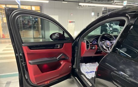 Porsche Cayenne III, 2022 год, 10 472 000 рублей, 7 фотография
