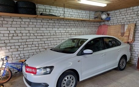 Volkswagen Polo VI (EU Market), 2015 год, 800 000 рублей, 31 фотография