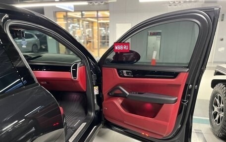 Porsche Cayenne III, 2022 год, 10 472 000 рублей, 12 фотография