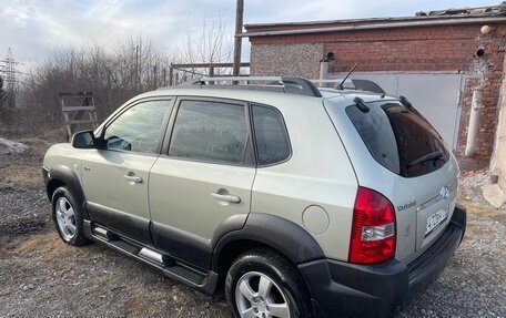 Hyundai Tucson III, 2006 год, 850 000 рублей, 3 фотография