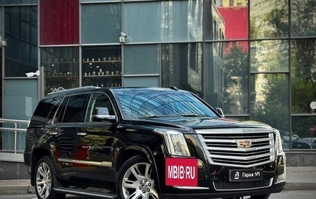 Cadillac Escalade IV, 2016 год, 2 975 000 рублей, 1 фотография