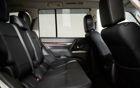 Mitsubishi Pajero IV, 2021 год, 3 835 000 рублей, 11 фотография