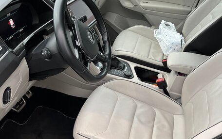 Volkswagen Tiguan II, 2017 год, 2 370 000 рублей, 20 фотография