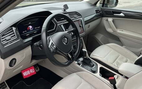 Volkswagen Tiguan II, 2017 год, 2 370 000 рублей, 19 фотография