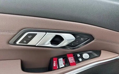 BMW 3 серия, 2023 год, 3 100 000 рублей, 12 фотография