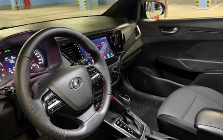Hyundai Solaris II рестайлинг, 2018 год, 1 350 000 рублей, 10 фотография