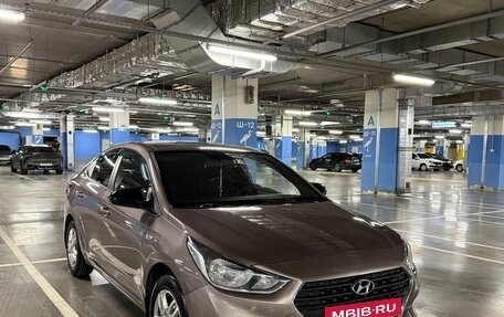 Hyundai Solaris II рестайлинг, 2018 год, 1 350 000 рублей, 8 фотография