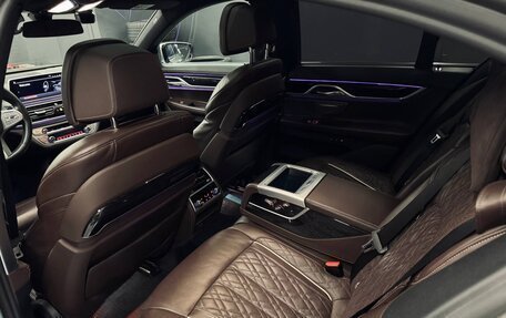 BMW 7 серия, 2020 год, 6 800 000 рублей, 10 фотография