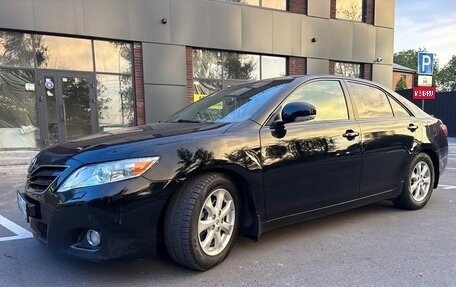 Toyota Camry, 2011 год, 1 300 000 рублей, 1 фотография