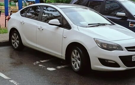 Opel Astra J, 2014 год, 770 000 рублей, 3 фотография