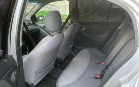 Toyota Echo, 2003 год, 330 000 рублей, 10 фотография