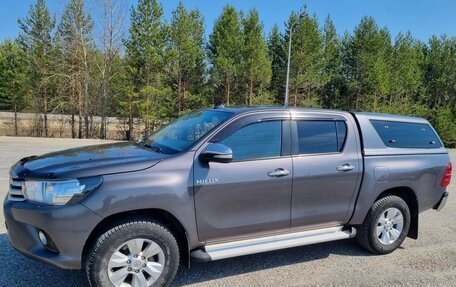 Toyota Hilux VIII, 2017 год, 2 230 000 рублей, 2 фотография