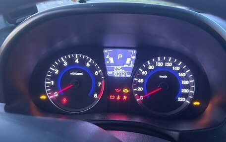 Hyundai Solaris II рестайлинг, 2013 год, 740 000 рублей, 9 фотография