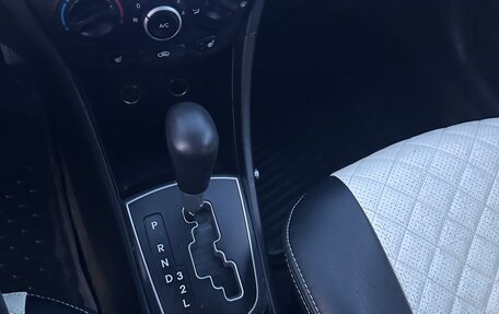 Hyundai Solaris II рестайлинг, 2013 год, 740 000 рублей, 11 фотография