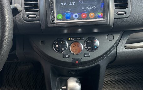 Nissan Note II рестайлинг, 2006 год, 300 000 рублей, 11 фотография