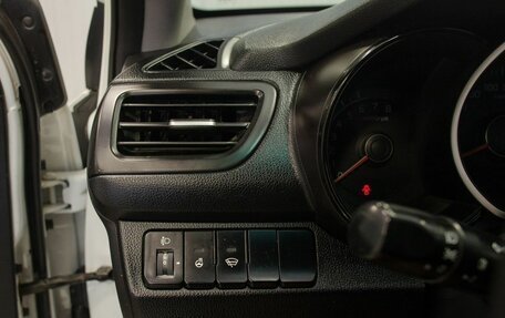 KIA Rio III рестайлинг, 2015 год, 1 090 000 рублей, 33 фотография