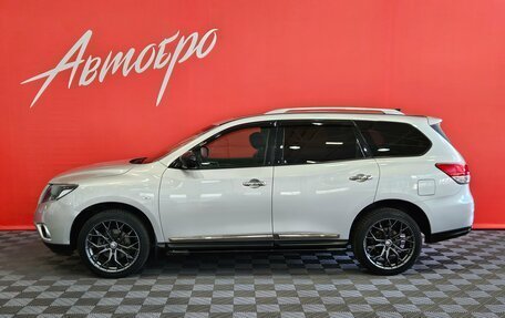 Nissan Pathfinder, 2015 год, 1 645 000 рублей, 2 фотография