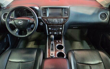 Nissan Pathfinder, 2015 год, 1 645 000 рублей, 9 фотография