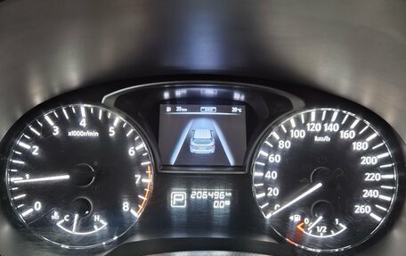 Nissan Pathfinder, 2015 год, 1 645 000 рублей, 10 фотография